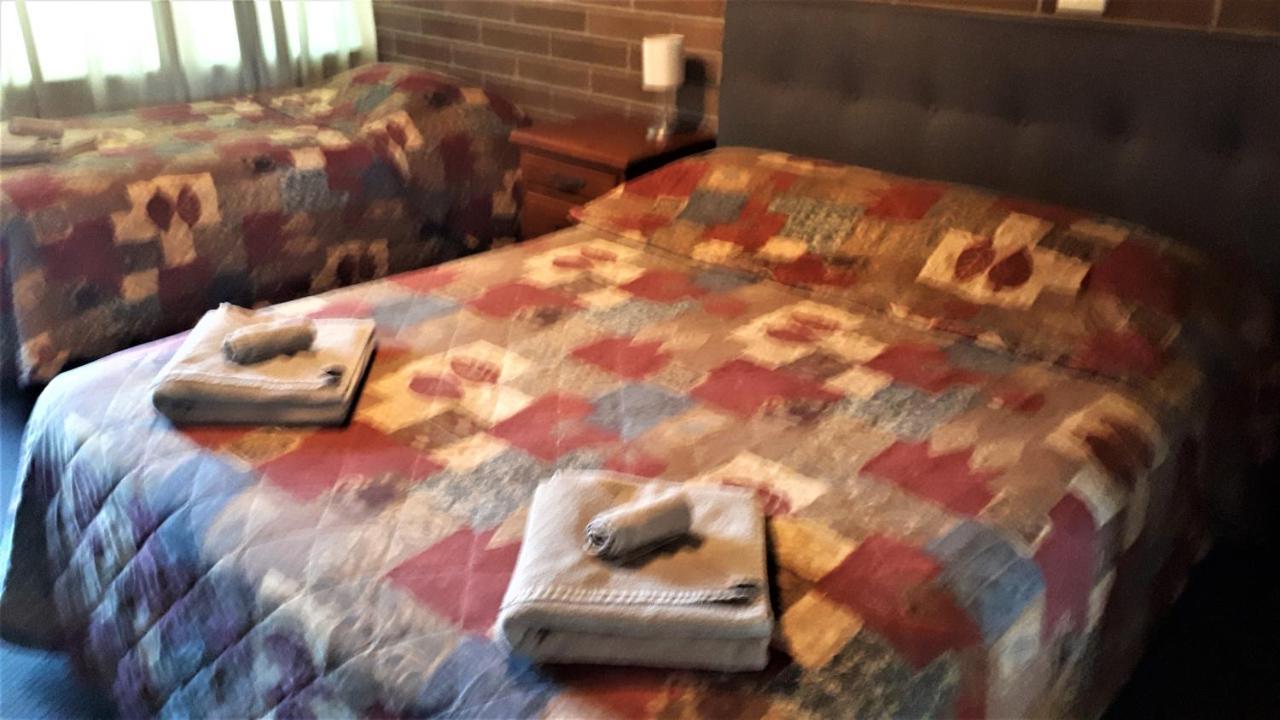 Bordertown Motel Екстер'єр фото